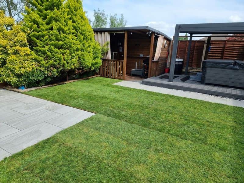 Porcelain Paving, New Turf Lawn & Gravel in Preston