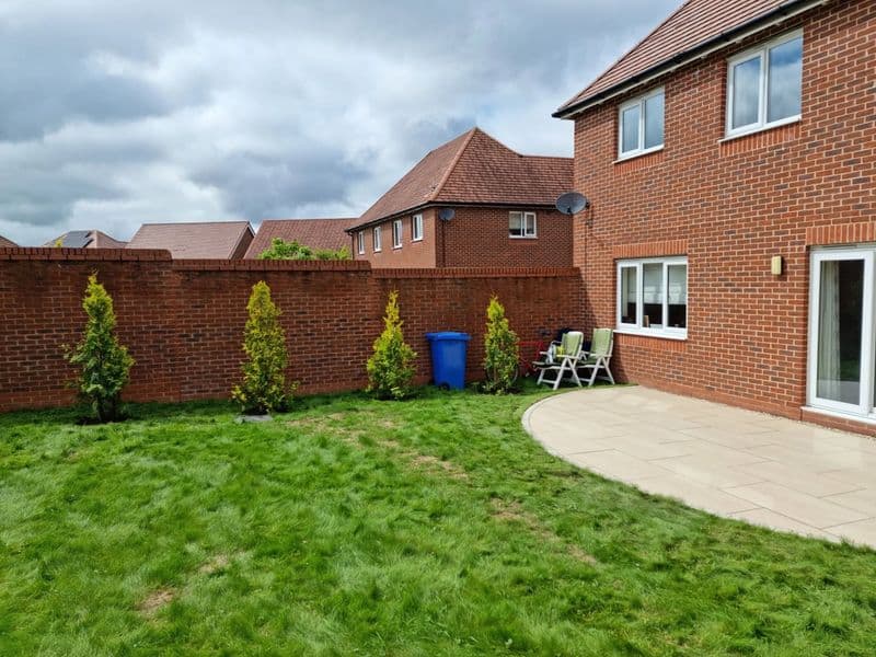 Porcelain Paving and planting — finished landscaping in Buckshaw Village 