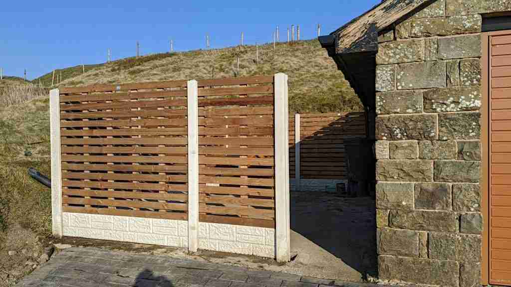 Slatted fence panels